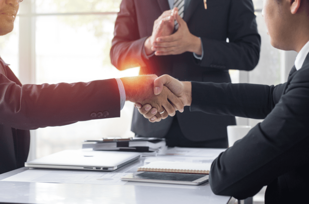 SBA Lenders vs. Private Lenders for Business Acquisition Loans - feature