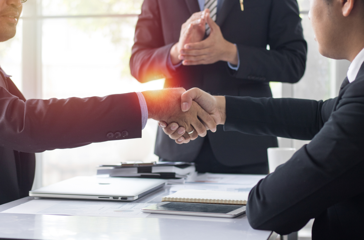 SBA Lenders vs. Private Lenders for Business Acquisition Loans - feature